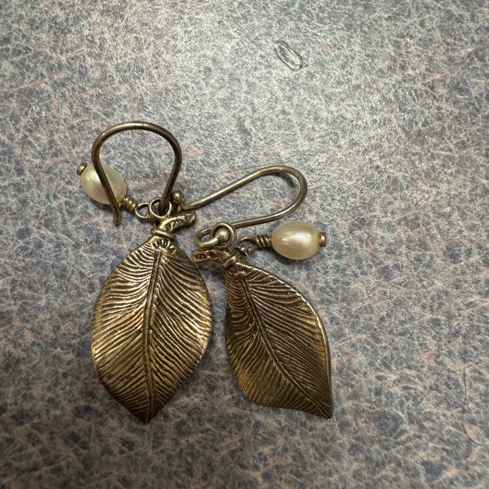 Silpada Gold Leaf Drop Earrings with Pearl